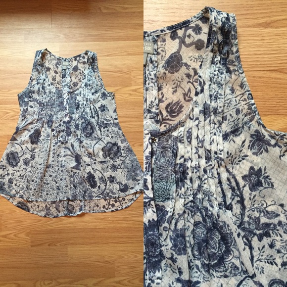 Converse sheer sleeveless blouse