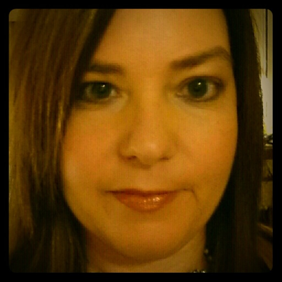 Meet your posher!