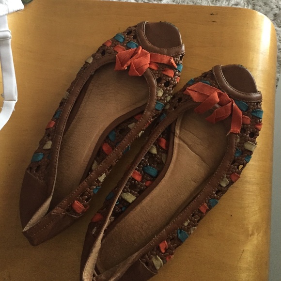 Flats - Picture 2 of 4
