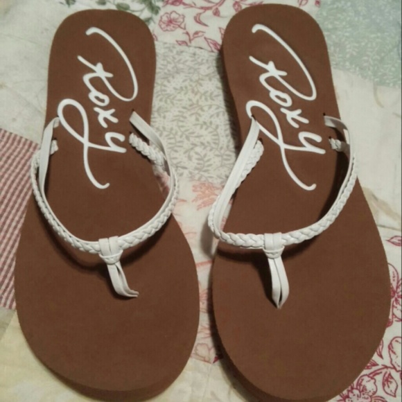 New Roxy Flip Flops