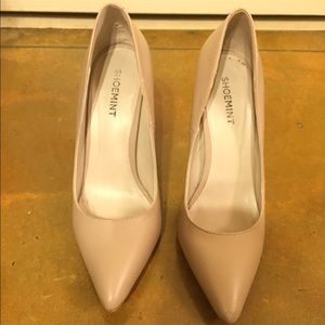Shoemint Classic Pump in Nude