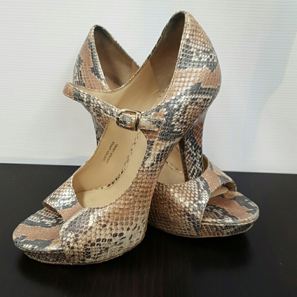 Via Spiga 4.5" Heels - Picture 1 of 2