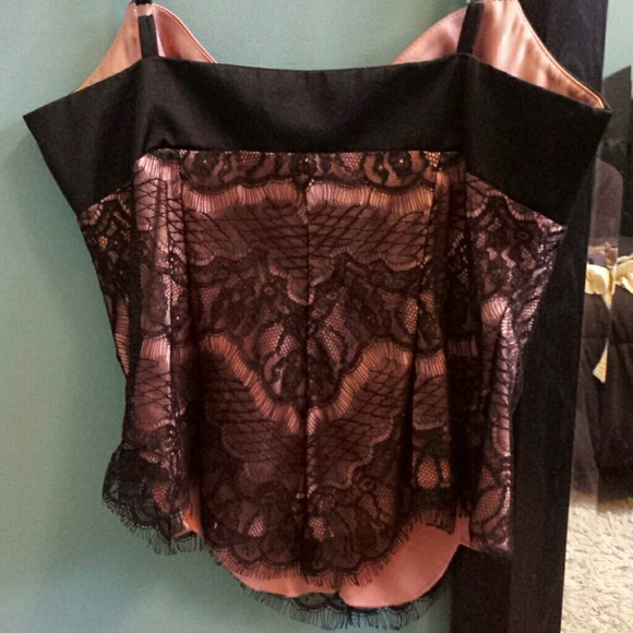 CACHE LACED PINK/BLK CROP TOP - Picture 4 of 4
