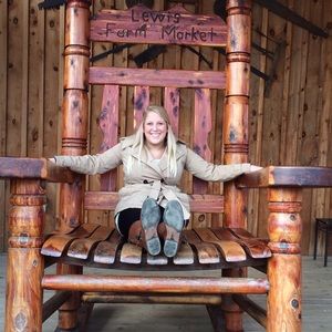 Meet your Posher, Katie