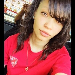 Meet your Posher, Tara