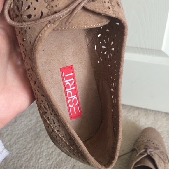 Shoes - Picture 2 of 2