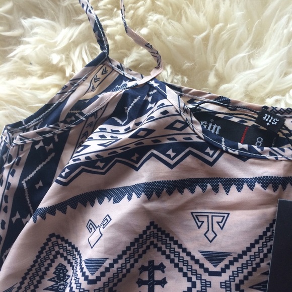 Crop Top - Picture 2 of 2