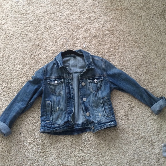american eagle cropped denim jacket
