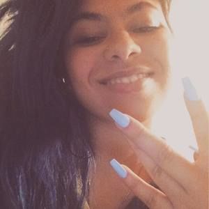 Meet your Posher, Michaela