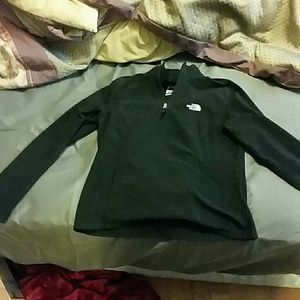 Black 1/4 zip up tka 100