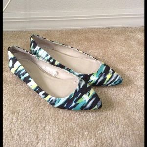 Express flats size 7