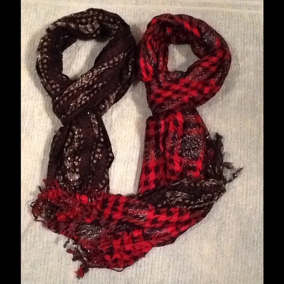 Scarfs - Picture 2 of 2