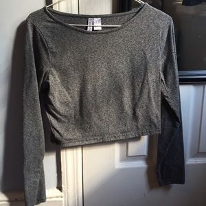 Long sleeve grey crop top