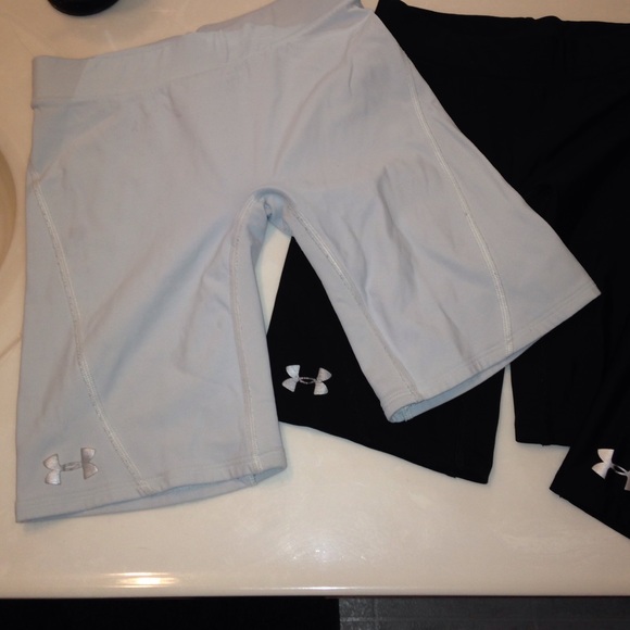 Lot of 3 compression shorts