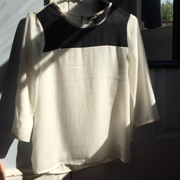 Sheer quarter sleeve blouse