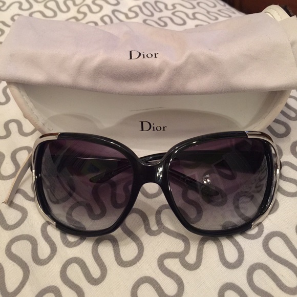 Authentic Dior  sunglasses - Picture 3 of 3