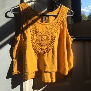 Deep yellow tank