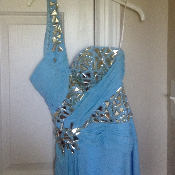 Homecoming dress for sale - Picture 1 of 4