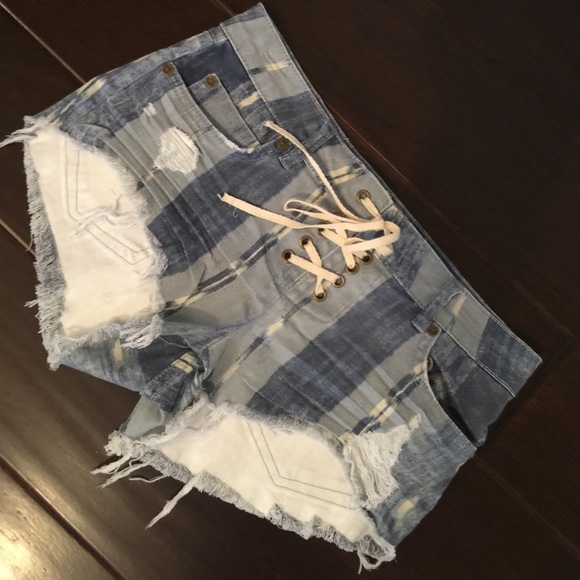 Billabong Cutoff Shorts (Shoe lace)
