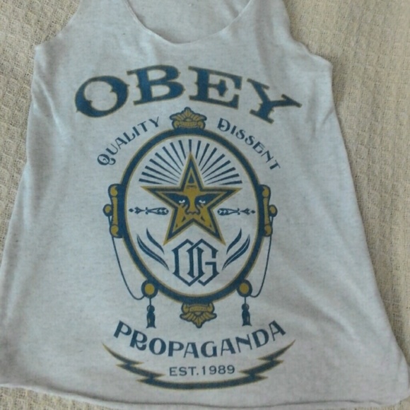 Authentic OBEY tank - Picture 2 of 3