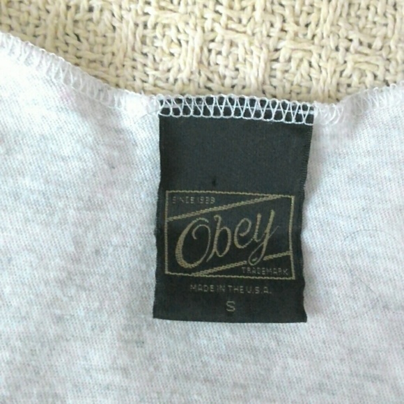 Authentic OBEY tank - Picture 3 of 3