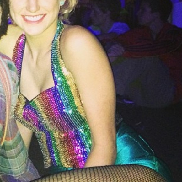 Crop top . Velcro at top to fit right. - Picture 4 of 4