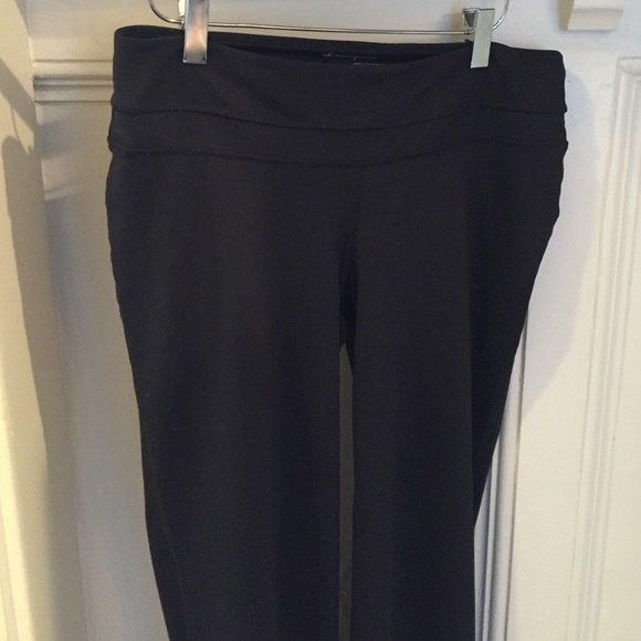 Black yoga pants - Picture 2 of 2