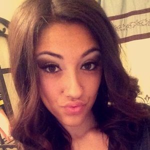 Meet your Posher, Tori