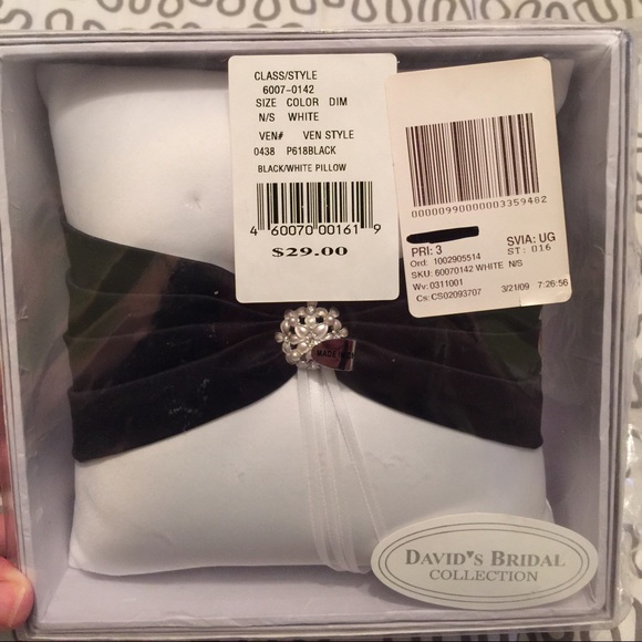 David's bridal ring pillow