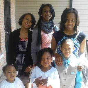 Meet your Posher, Monique