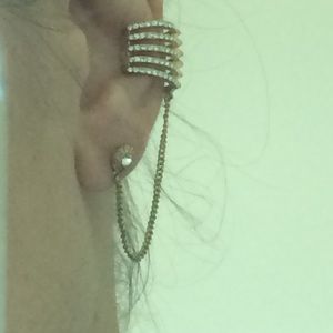Henri Bendel ear cuff
