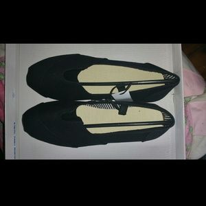 Ladies slide on shoes