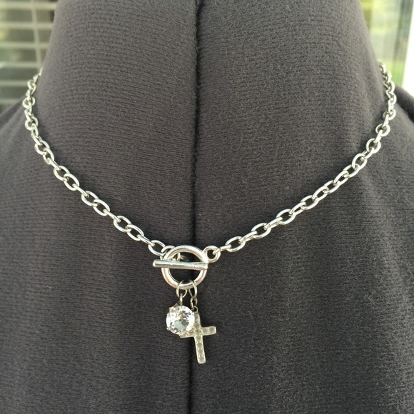 Jewelry - Rhinestone & Cross Tclasp Silvertn Necklace