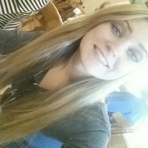 Meet your Posher, Janelle