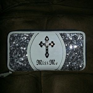Miss me wallet
