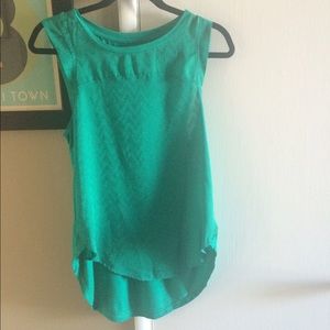 Emerald green cap sleeve shirt