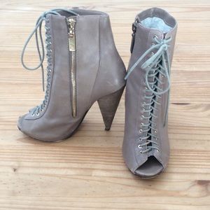 Lace Up Open Toe Leather Heels by Matiko