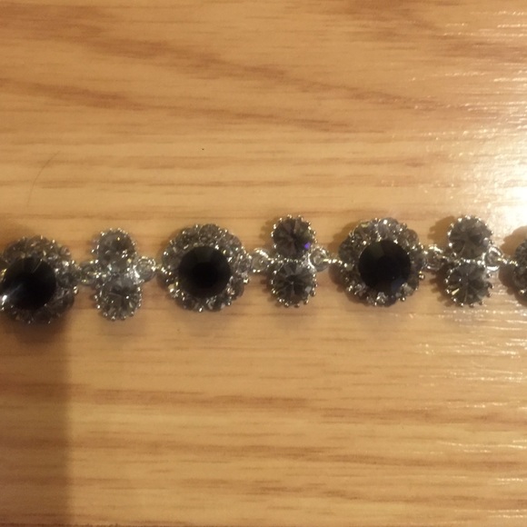 Beautiful bracelet - Picture 2 of 4