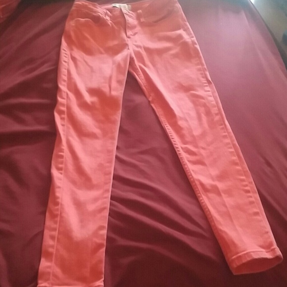 Pink Levi jegging