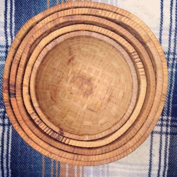 Awesome set of nested bamboo baskets