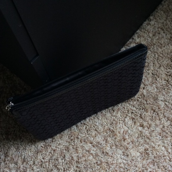 Coach iPad pouch - Picture 2 of 3