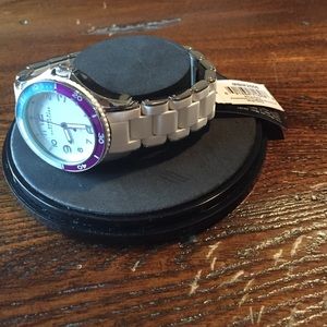 New Marc Jacobs white watch w/ tags and box.