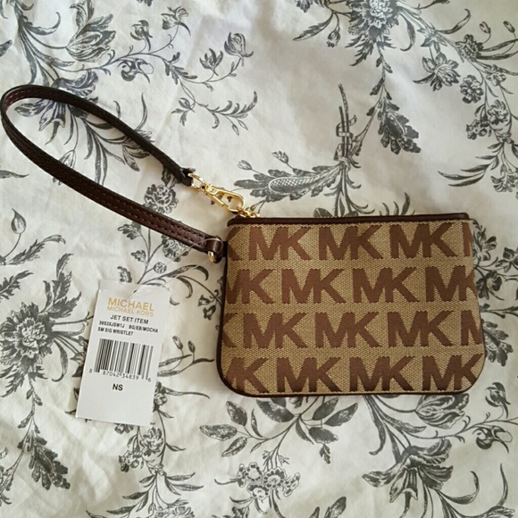 NWT MK wristlet