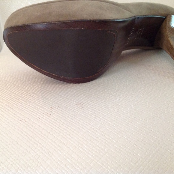 Stuart Weitzman Heels - Picture 3 of 4