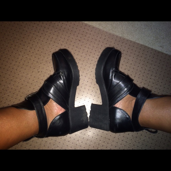 SOLDJeffery Campbell Coltrane knock offs! ❤️ - Picture 3 of 4