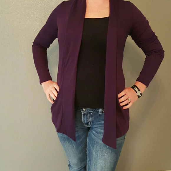 Boutique  Tops - 🎉🎊💲1 houronly sale!NWOT Purple  cardigan.🎉🎊💲