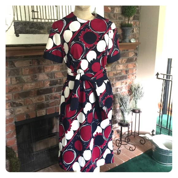 VINTAGE Mod Shift Dress AND BELT