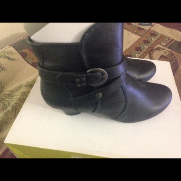 Barer raps women's dark brown Rita ankle boots