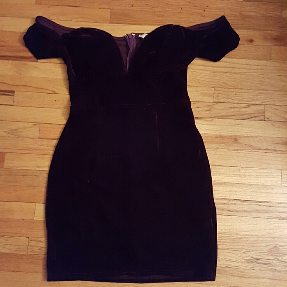 Tobi Dress - Picture 2 of 3
