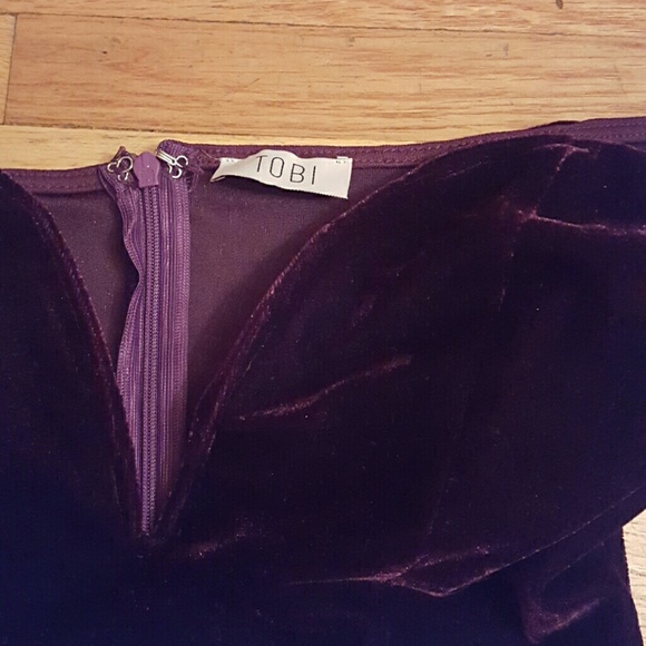 Tobi Dress - Picture 3 of 3